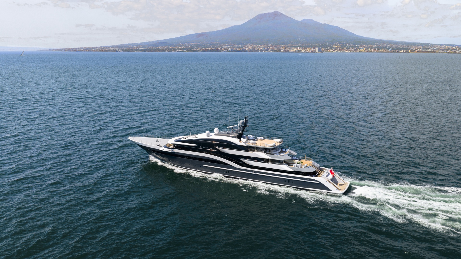 Luxury superyacht at sea — Mogul Yachts